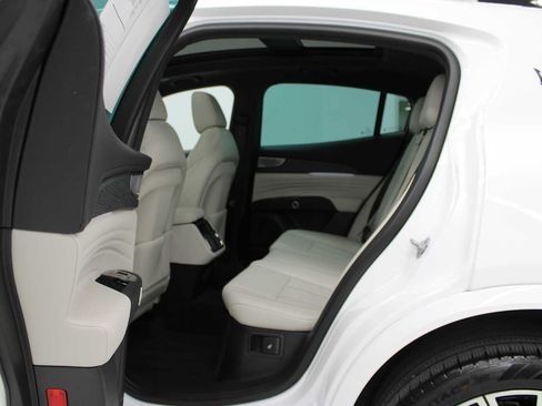 Used 2023 Maserati Grecale Modena image 37