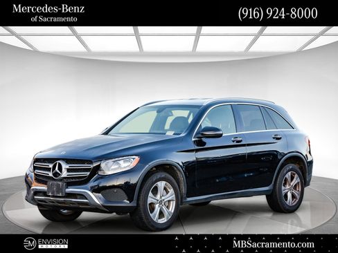 Used 2018 Mercedes-Benz GLC 300 4MATIC image 1