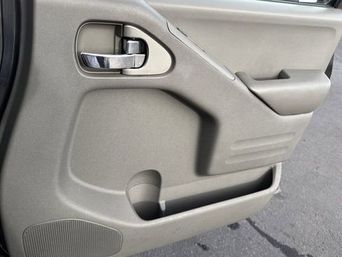 Used 2015 Nissan Frontier SV w/ SV Value Truck Package image 22