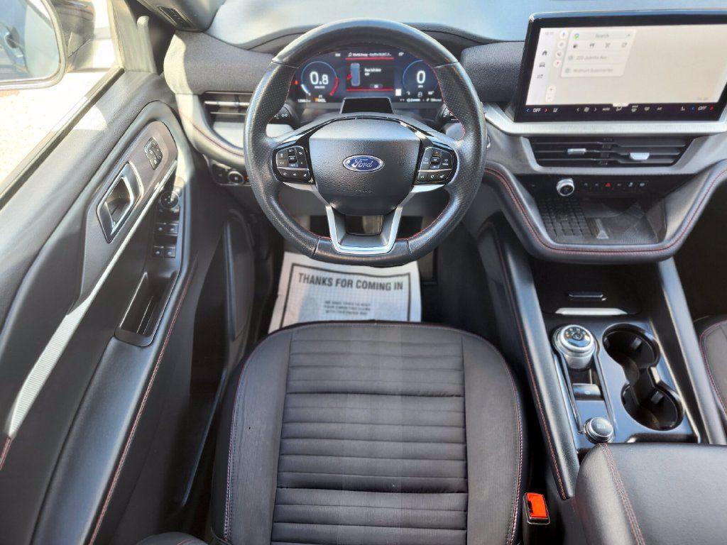 Certified 2025 Ford Explorer ST-Line w/ Premium Package AWD/4WD image 13