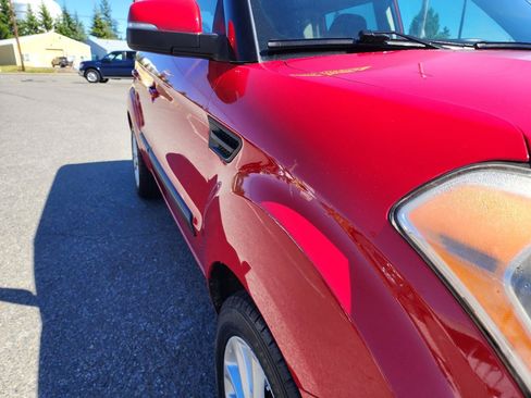 Used 2012 Kia Soul + FWD image 31