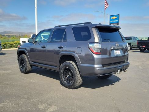 Used 2015 Toyota 4Runner Limited w/ Convenience Package AWD/4WD image 6