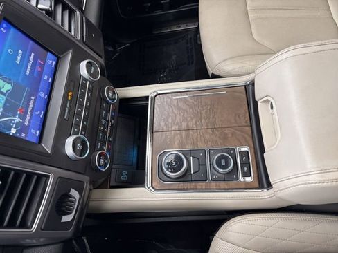 Used 2021 Ford Expedition Max Platinum AWD/4WD image 19