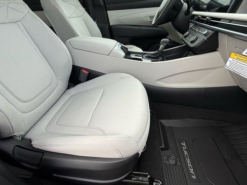 New 2026 Hyundai Tucson SE image 10