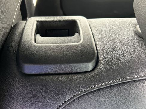 Used 2025 Chevrolet Equinox LT w/ Convenience Package II image 61