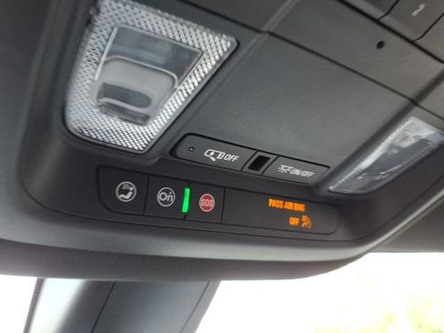 Used 2024 Buick Enclave Essence w/ Sport Touring Edition FWD image 35