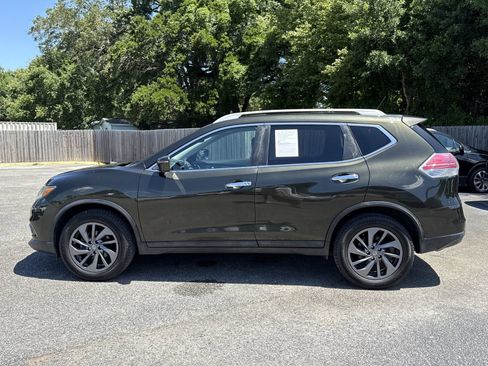 Used 2016 Nissan Rogue SL w/ SL Premium Package AWD/4WD image 2