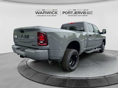 Used 2026 RAM 3500 Big Horn AWD/4WD image 5