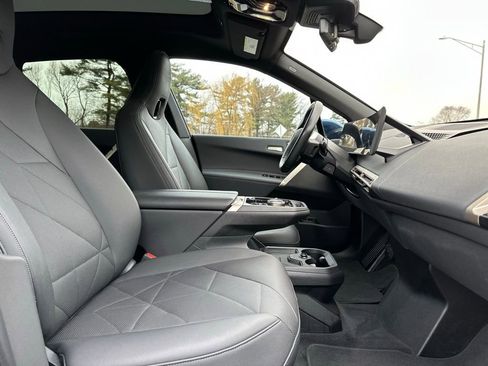Used 2024 BMW iX xDrive50 w/ Premium Package image 22