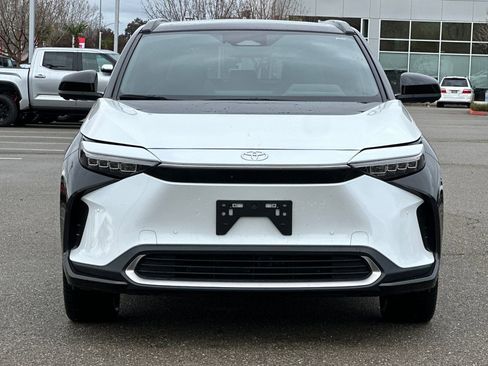 Certified 2023 Toyota bZ4X Limited image 10