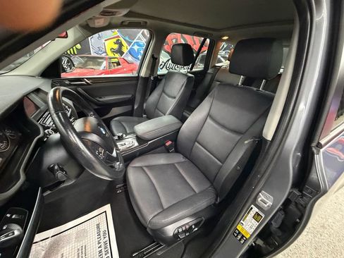 Used 2017 BMW X3 xDrive28i AWD/4WD image 11
