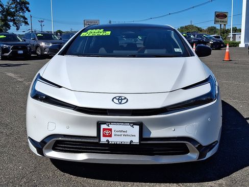 Certified 2024 Toyota Prius Prime image 2