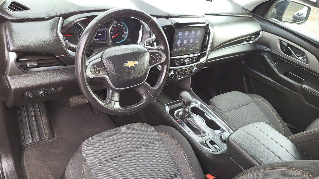 Used 2021 Chevrolet Traverse LT FWD image 17