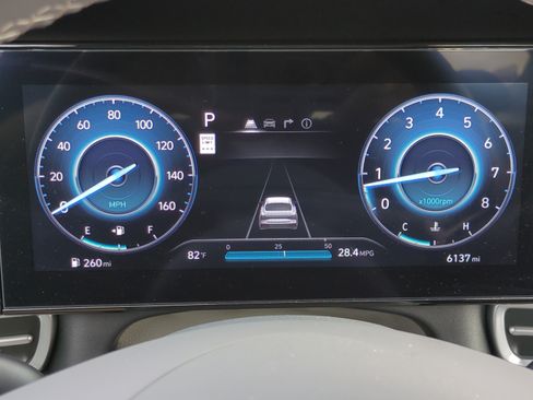 Used 2025 Hyundai Elantra SEL FWD image 22