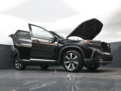 Used 2023 Honda Pilot Touring image 42