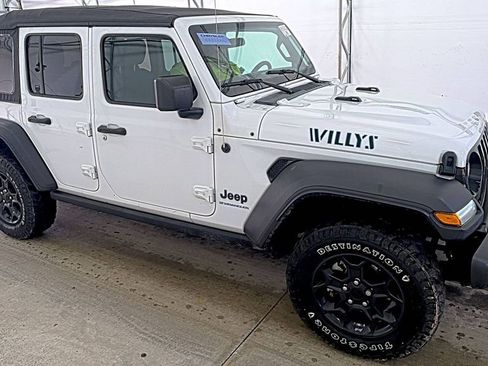 Used 2023 Jeep Wrangler Unlimited w/ Convenience Group image 3