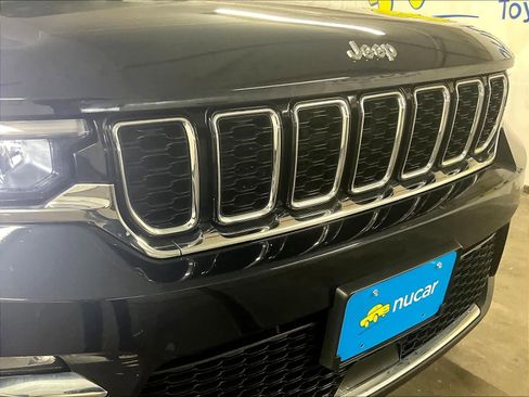 Used 2024 Jeep Grand Cherokee Limited image 32