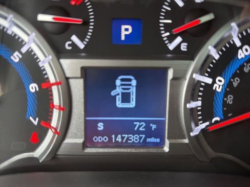 Used 2018 Toyota 4Runner Limited image 59