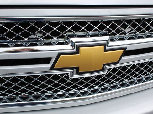 Used 2013 Chevrolet Silverado 1500 LTZ w/ LTZ Plus Package AWD/4WD image 9