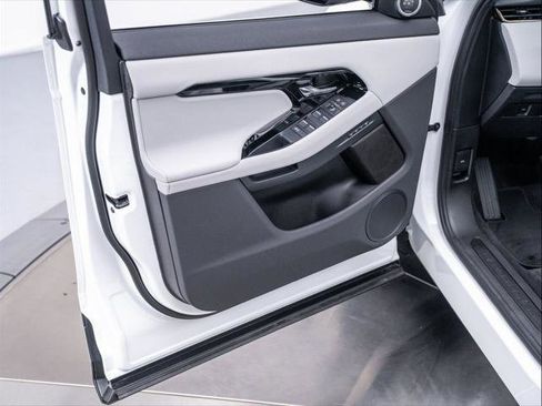 New 2026 Land Rover Range Rover Evoque S image 23