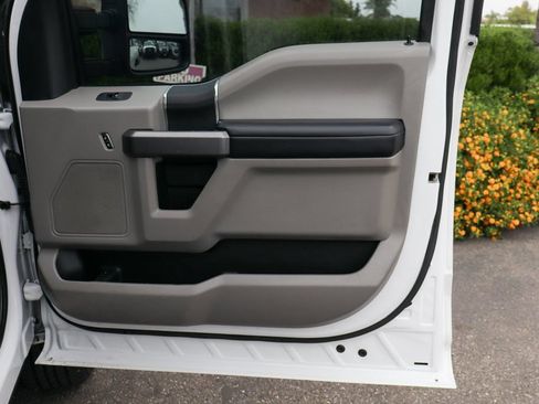 Used 2019 Ford F350 XLT AWD/4WD image 35