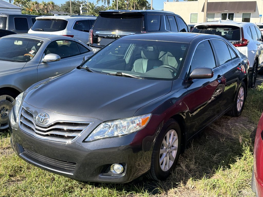 Used 2010 Toyota Camry XLE FWD image 9