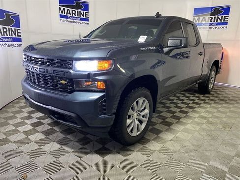 Used 2019 Chevrolet Silverado 1500 Custom w/ Custom Value Package image 14