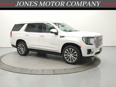 Used 2021 GMC Yukon Denali w/ Denali Premium Package AWD/4WD image 1