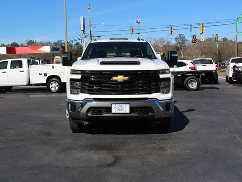 Used 2024 Chevrolet Silverado 3500 W/T w/ WT Convenience Package image 9