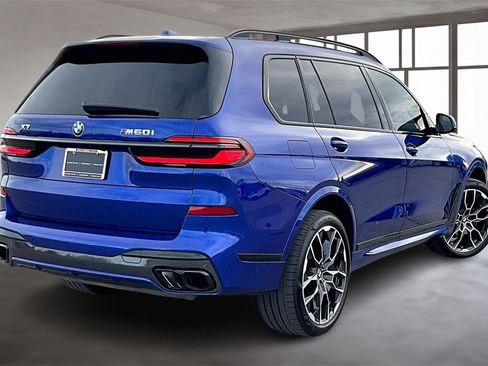 Used 2025 BMW X7 M60i image 2