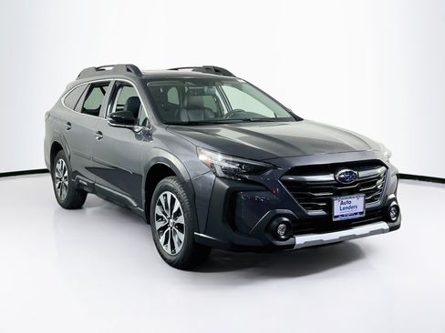 Used 2023 Subaru Outback Limited AWD/4WD image 3