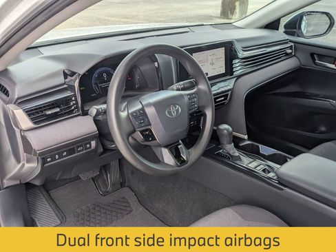 Used 2025 Toyota Camry LE FWD image 34