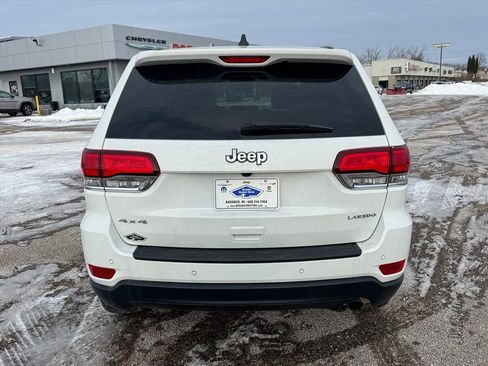 Used 2022 Jeep Grand Cherokee Laredo E image 3