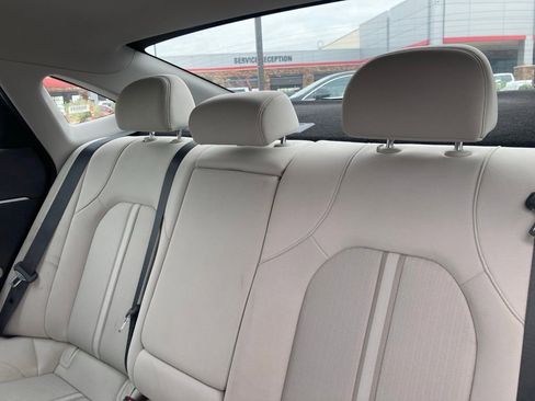 Used 2025 Hyundai Sonata SEL FWD image 8