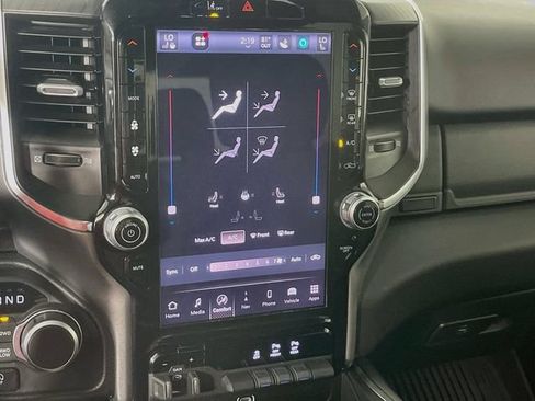 Used 2025 RAM 1500 Big Horn AWD/4WD image 17