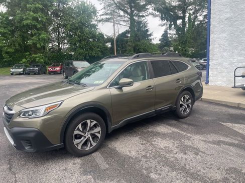 Used 2021 Subaru Outback Limited AWD/4WD image 1