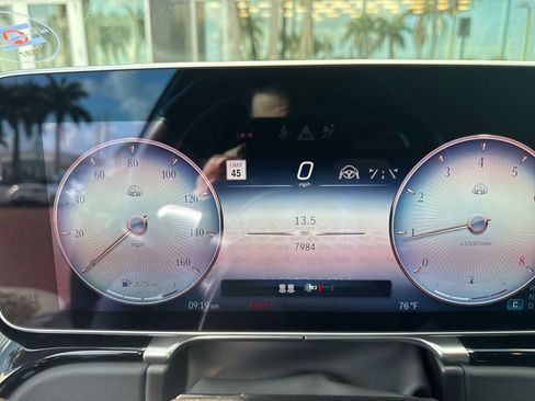 Used 2023 Mercedes-Benz Maybach S 680 4MATIC image 2