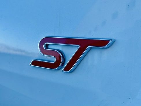 New 2026 Ford Explorer ST w/ Sun And Sound Package image 9