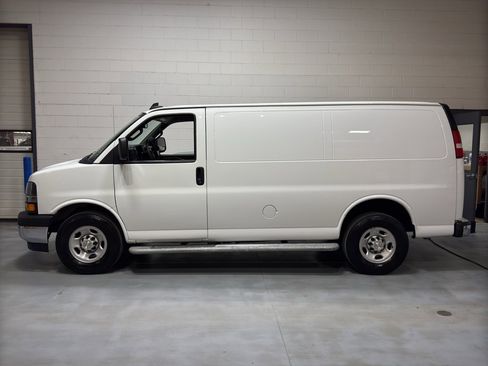 Used 2023 Chevrolet Express 2500 w/ Driver Convenience Package image 2