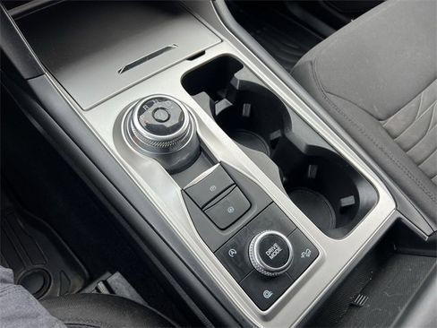 Used 2020 Ford Explorer XLT w/ Comfort Package image 15