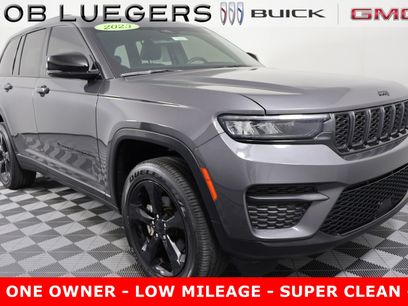 Used 2023 Jeep Grand Cherokee Altitude