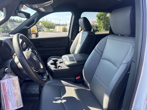 New 2026 RAM 3500 Tradesman AWD/4WD image 7