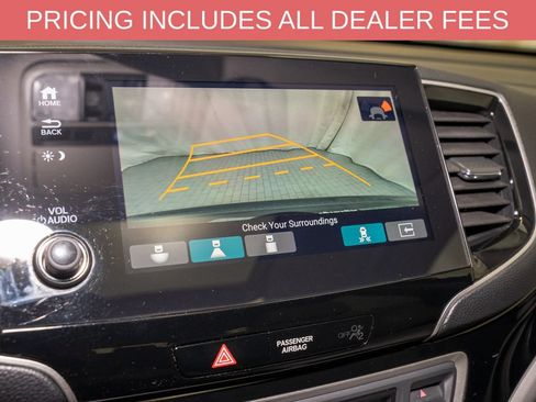 Used 2019 Honda Pilot Touring image 18