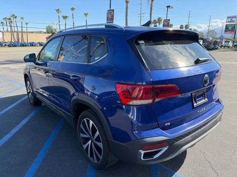 Used 2024 Volkswagen Taos SE image 5