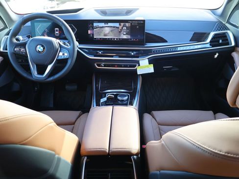 New 2026 BMW X5 xDrive40i w/ Climate Comfort Package image 17