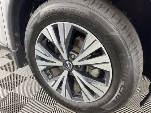 Used 2022 Nissan Rogue SV FWD image 15