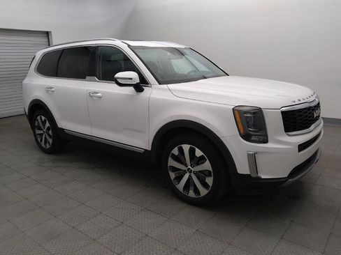 Used 2022 Kia Telluride S FWD image 11