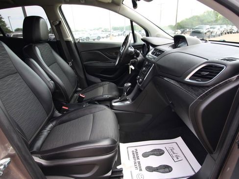 Used 2015 Buick Encore Convenience FWD image 8