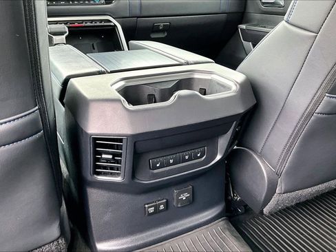 Used 2022 Toyota Tundra Platinum w/ Advanced Package AWD/4WD image 33
