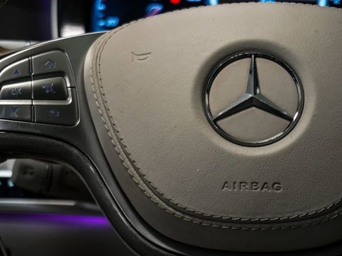 Used 2015 Mercedes-Benz S 550 Sedan image 16